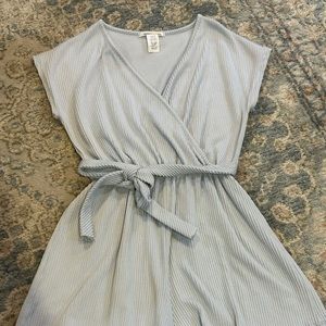 BLUE ROMPER WITH BOW✨